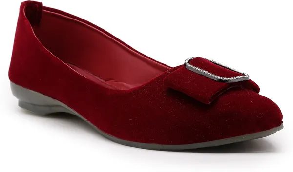 Maroon_Solid_Pointed_Velvet_Casual_Bellies_For_Women
