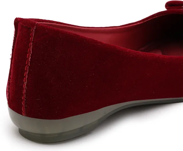 Maroon_Solid_Pointed_Velvet_Casual_Bellies_For_Women