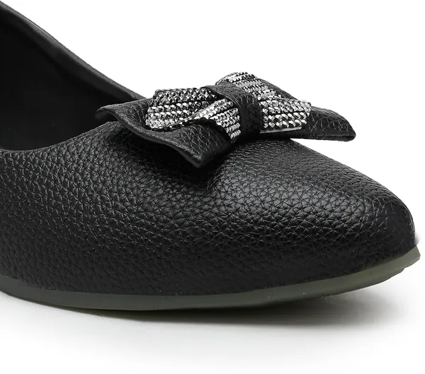 Black_Bellies_for_Women_|_Pointed_Solid_Synthetic_Leather_Casual_Bellies