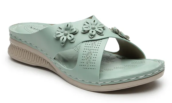 Green_Solid_Slip-On_Artificial_Leather_Casual_Wedges_For_Women