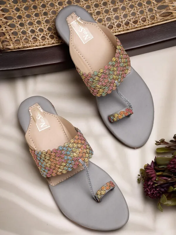 Grey_Women_Solid_Slip-On_Synthetic_Flats