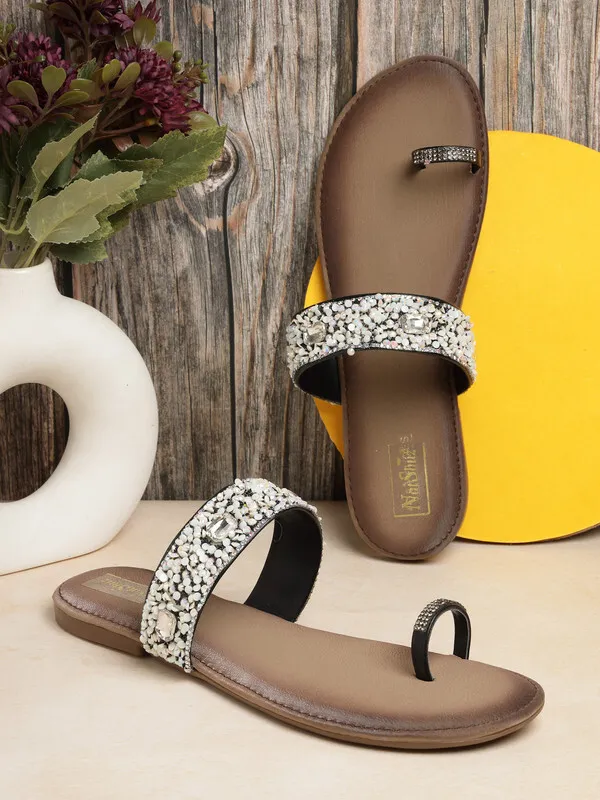 Black_Solid_Thermoplastic_Rubber_Slippers_For_Women