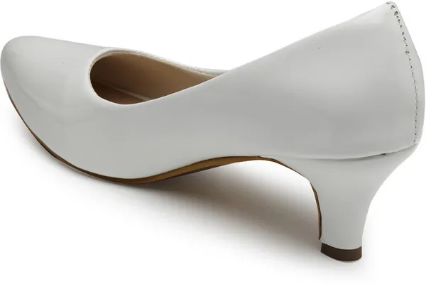 White_Bellies_for_Women_|_Round_Toe_Solid_Synthetic_Casual_Bellies