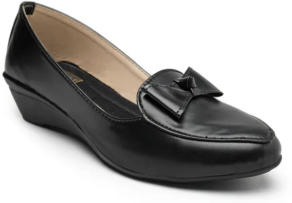 Black_Solid_Round_Toe_Patent_Leather_Casual_Bellies_For_Women