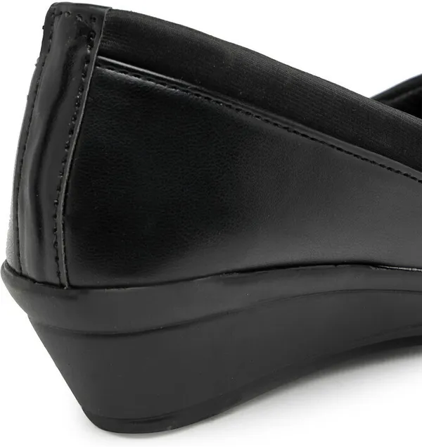 Black_Solid_Round_Toe_Synthetic_Casual_Bellies_For_Women