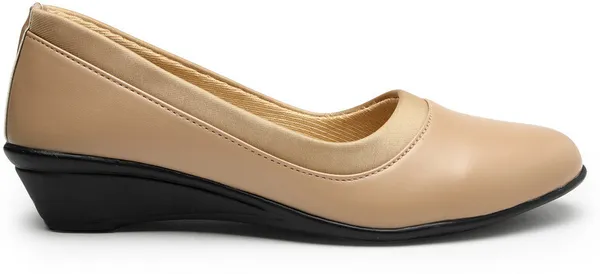 Tan_Bellies_for_Women_|_Round_Toe_Solid_Synthetic_Casual_Bellies