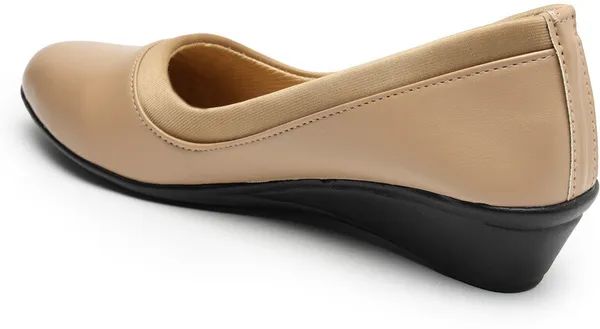 Tan_Bellies_for_Women_|_Round_Toe_Solid_Synthetic_Casual_Bellies