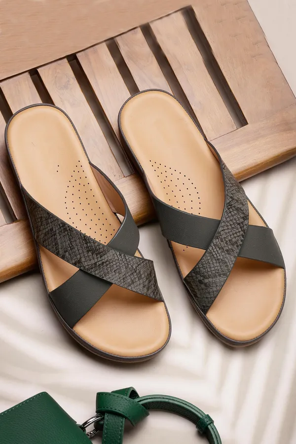 Grey_Solid_Slip-On_Artificial_Leather_Casual_Wedges_For_Women