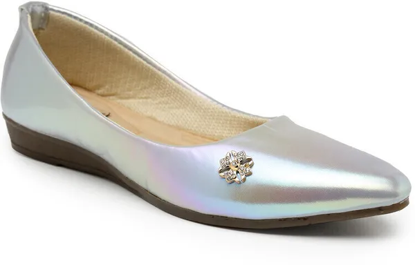 Silver_Solid_Round_Toe_Synthetic_Casual_Bellies_For_Women