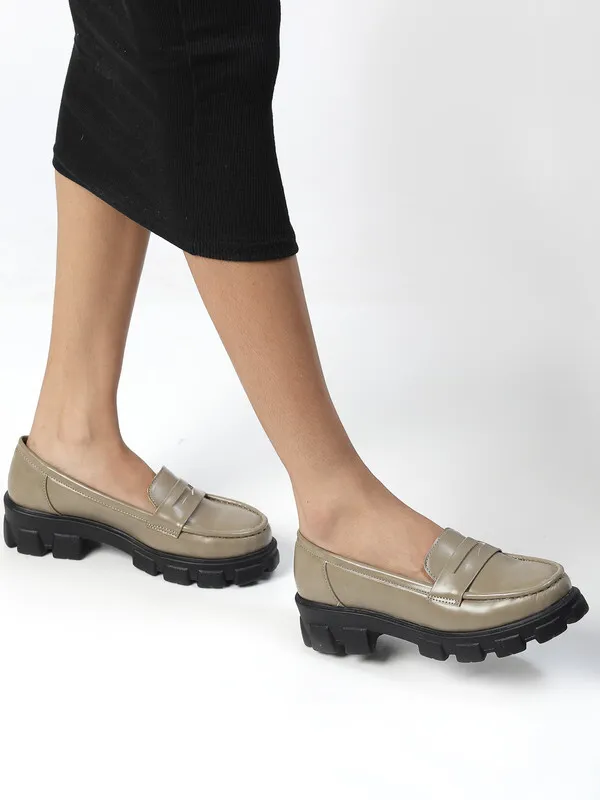 Beige_Solid_Slip_On_Synthetic_Leather_Casual_Loafers_For_Women