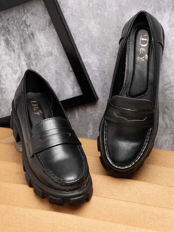 Black_Solid__Synthetic_Leather_Casual_Loafers_For_Women