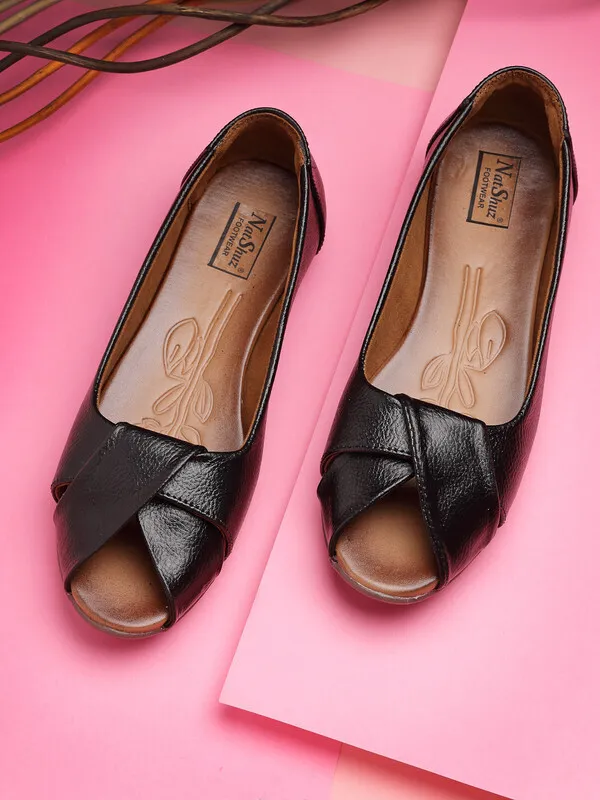 Black_Solid_Slip_On_Synthetic_Leather_Casual__For_Women