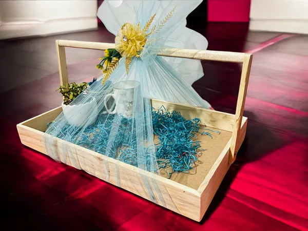 Pine_Wood_Gift_Hamper_Pinewood_Basket_With_Handle_Holiday_Christmas_Gifting_Tray_Pinewood_Basket_With_Mdf_Base_With_Decoration_Net_&_Decoration_Flower_(46X30X6_Cm)_46x30x6_CM