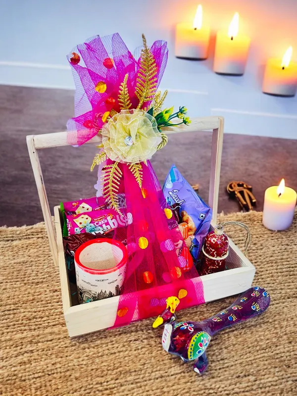 Medium_Size_Pine_Wood_Gift_Hamper_Basket_With_Handle_With_Mdf_Base_With_Decoration_Net_&_Decoration_Flower_25X25X4.69_Cm_(1)