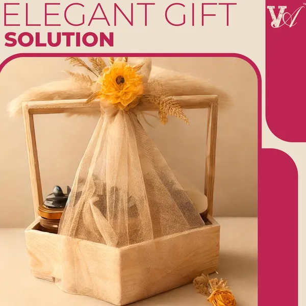 Hexagonal_Medium_Size_Pinewood_Gift_Hamper_Basket_For_Gift_Packaging_Size_25X25X6.35_Cm_25X25X6.35_Cm