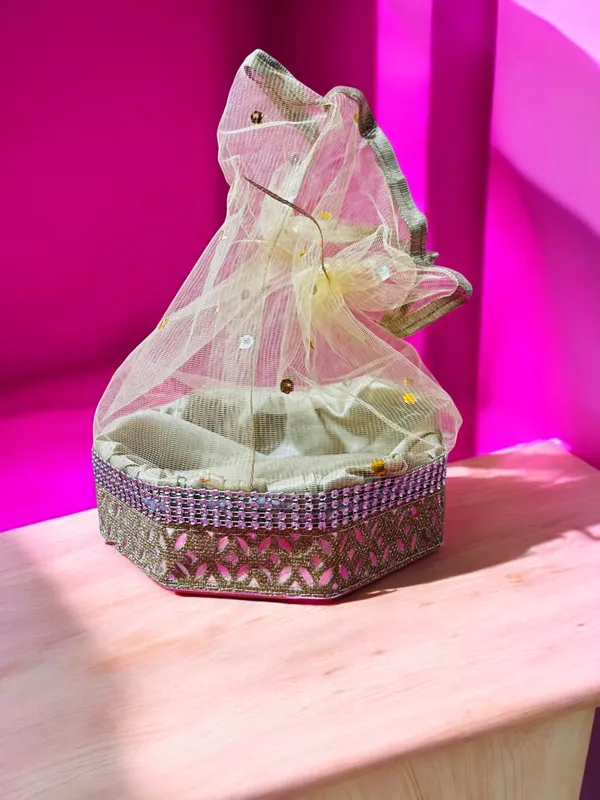 Vayu_Art_&_Crafts_Decorated_Net_Gift_Hamper_Gift_Packaging_Wedding_Basket__large_Size_30x30x6_CM