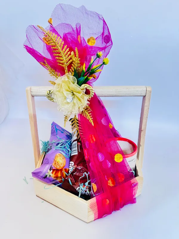 Pine_Wood_Hexagonal_Shape_Gift_Hamper_Basket_|_For_Gifting_And_Home_Decor_Wedding/Event_With_Net_Flower_Decoration_Size_(20X20X4.5_Cm)