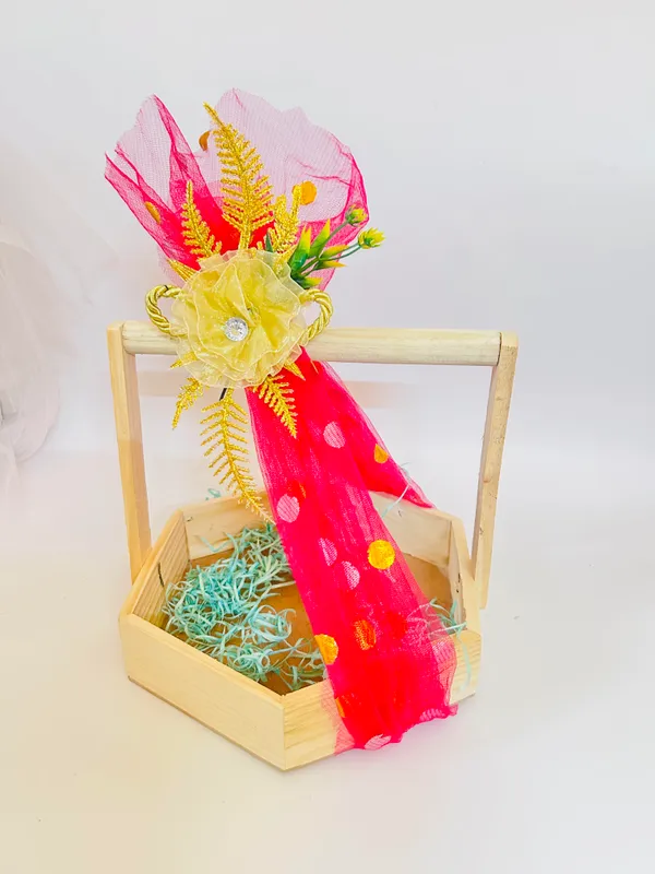 Pine_Wood_Hexagonal_Shape_Gift_Hamper_Basket_|_For_Gifting_And_Home_Decor_Wedding/Event_With_Net_Flower_Decoration_Size_(20X20X4.5_Cm)