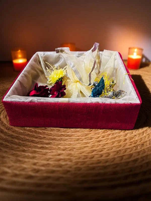 Eco-Friendly_Jute_Gift_Hamper_Basket_Tray_Handcrafted_Corporate_Gift_Box_Wedding/Event_Including_With_Net_Decoration_Natural_Jute_Red_(Size-25X25X7.6)