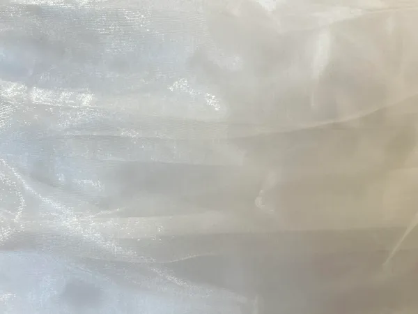 Vayu_Art_&_Crafts_Decoration_Shiny_Tissue_Net_for_Gift_Hampers_Gift_Wraps_Party_Decor,_Backdrop_Decor,_Mandap_Decoration,__5_Metre,_Width_111_CM_,_White