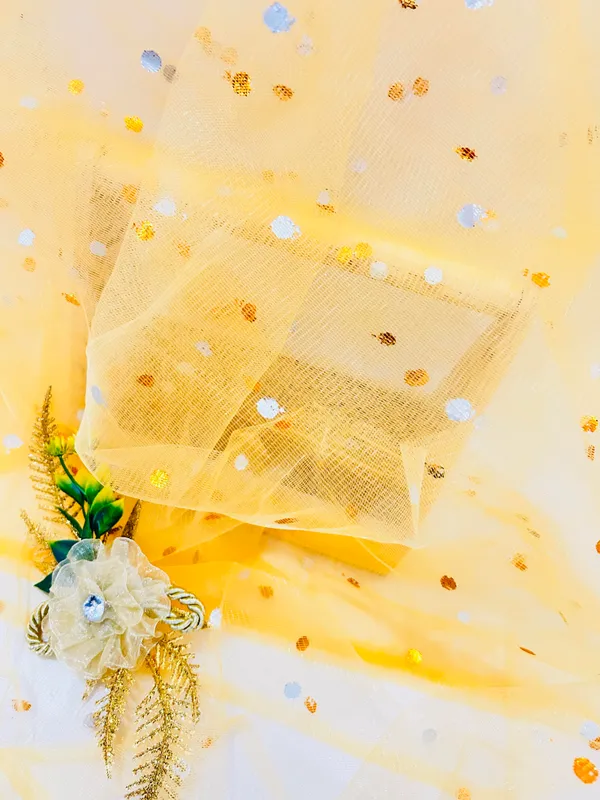 Vayu_Art_&_Crafts_Decoration_Polka_Dot_Net_Fabric_for_Gift_Hampers_Gift_Wraps__Party_Decor,_Backdrop_Decor,_Mandap_Decoration,_5_Metre,_Width_111_CM_,Yellow