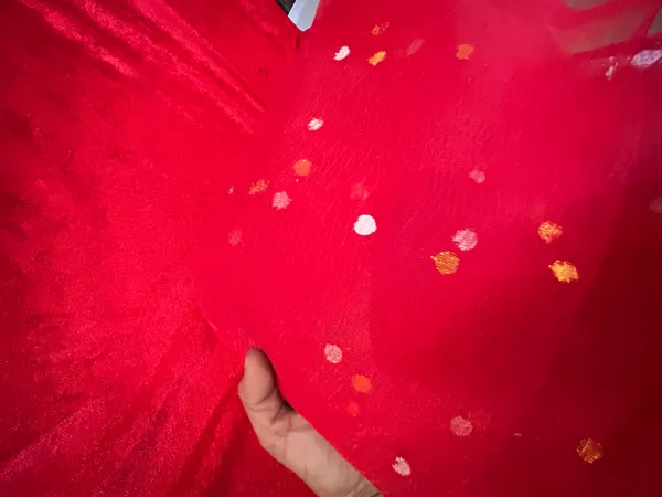 Vayu_Art_&_Crafts_Decoration_Polka_Dot_Net_Fabric_for_Gift_Hampers_Gift_Wraps_Party_Decor,_Backdrop_Decor,_Mandap_Decoration,_5_Metre,_Width_111_CM_,_Red