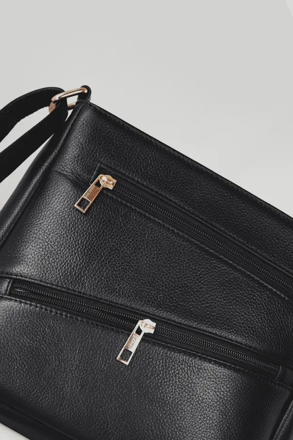 Black_Stylish_Senorita_Shoulder_Bag_For_Women