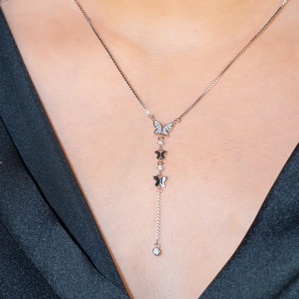 Silver_Premium_Butterfly_Kiss_Neckchain_For_Unisex