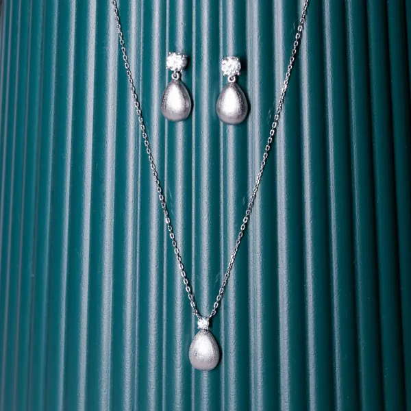 Silver_Premium_Dewdrop_Delight_For_Unisex