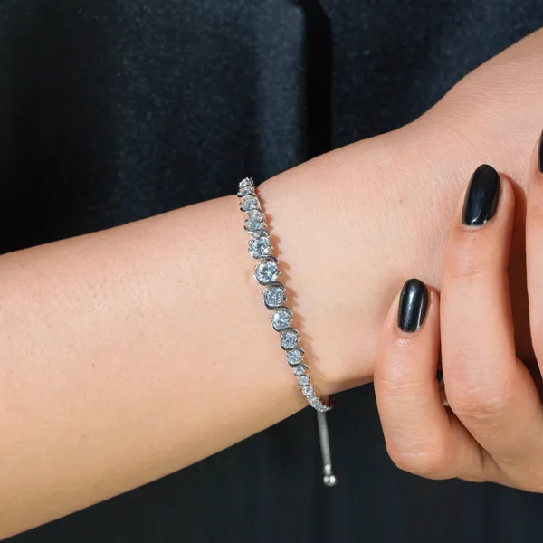 Silver_Premium_Eclipse_Spark_Bracelet_For_Unisex