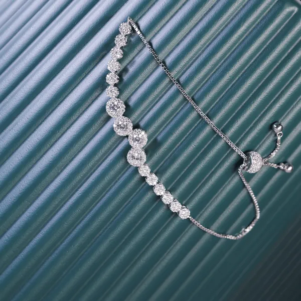 Silver_Premium_Elegant_Links_Bracelet_For_Unisex