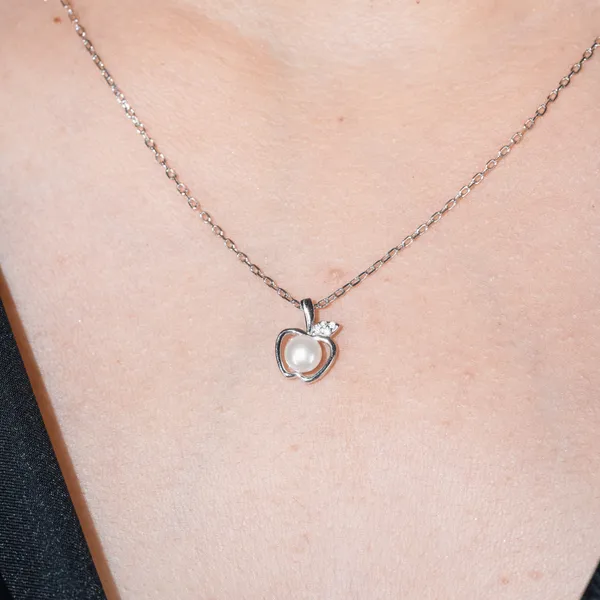 Silver_Premium_Apple_Pearl_Set_For_Women