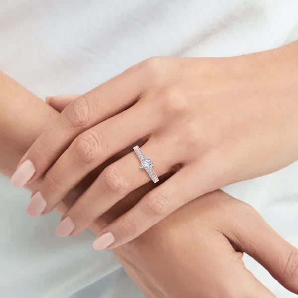 Rose_Gold_Premium_Eternal_Heart_Ring_For_Unisex