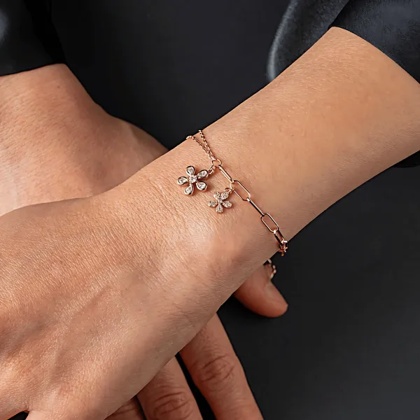 Rose-Gold_Premium_Flower_Charm_Bracelet_For_Women