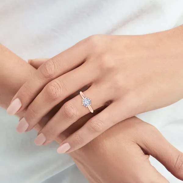 Rose_Gold__Premium_Glittering_Gem_Solitaire_Ring_For_Unisex