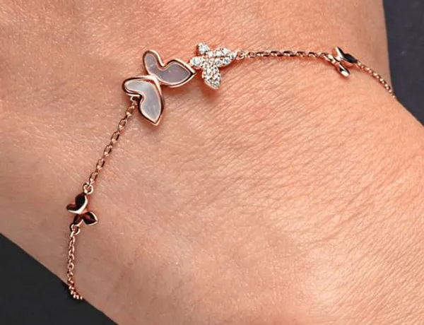 Rose-Gold_Premium_Butterfly_Bracelet_For_Women
