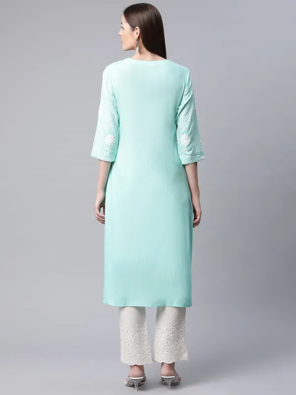 Green_Viscose_Rayon_Embroidered_3/4_Sleeve_Kurta_Pant_For_Women