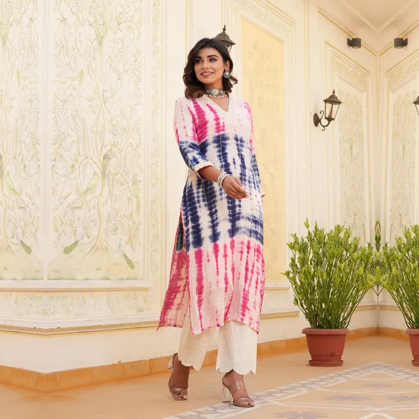 Pink_Crepe_Dyed/Ombre_3/4_Sleeve_Kurta_For_Women