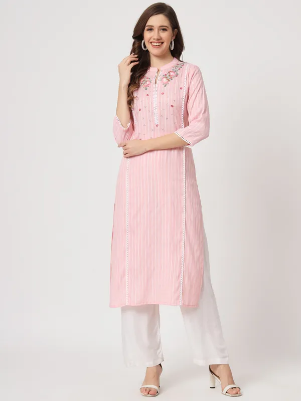 Pink_Viscose_Rayon_Embroidered_3/4_Sleeve_Kurta_For_Women