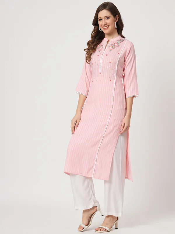 Pink_Viscose_Rayon_Embroidered_3/4_Sleeve_Kurta_For_Women