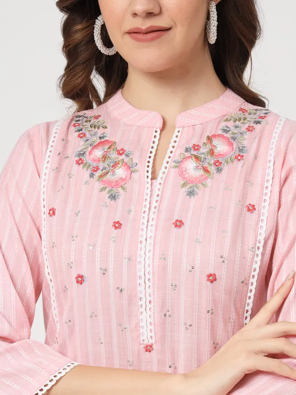 Pink_Viscose_Rayon_Embroidered_3/4_Sleeve_Kurta_For_Women