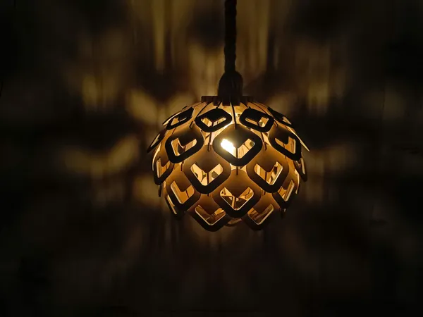 LumaBloom_–_Sqaure_Petal_Round_Lantern