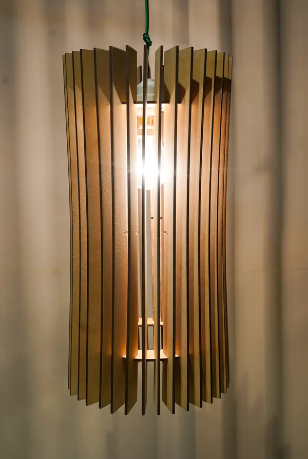 SolarVane_–_Radiant_Hourglass_Lantern