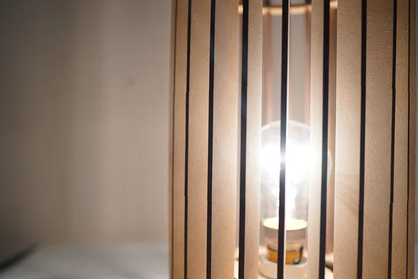 Radia_-_Symmetry_and_a_radiant_center_Lamp