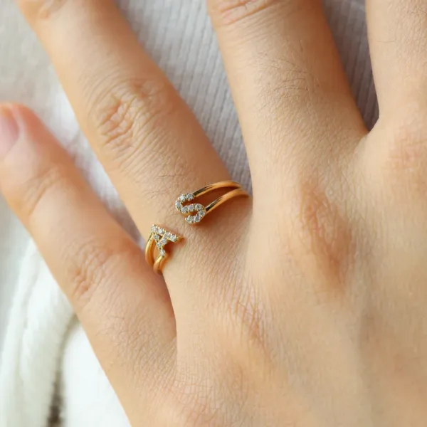 Silver_Plated_Custom_Diamond_Letter_Ring_For_Women