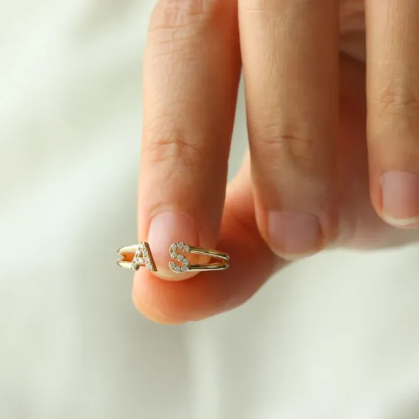 Silver_Plated_Custom_Diamond_Letter_Ring_For_Women