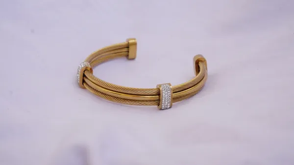 Diamond_double_row_twisted
