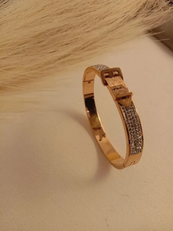 Luxe_Belt_Bracelet