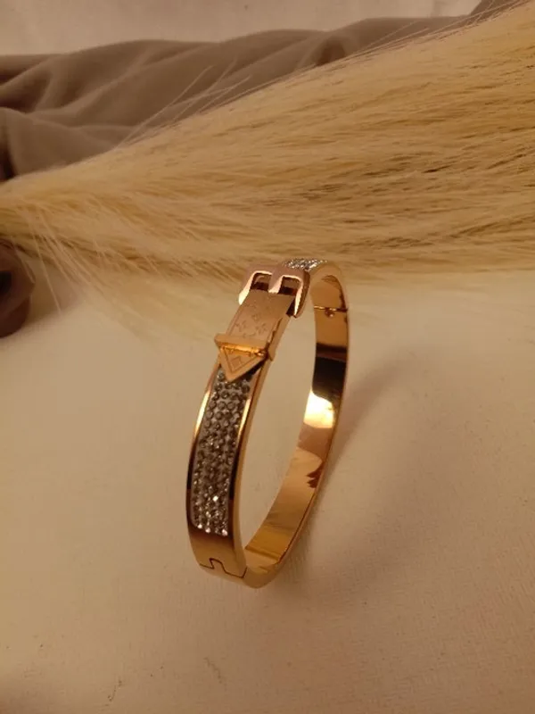 Luxe_Belt_Bracelet