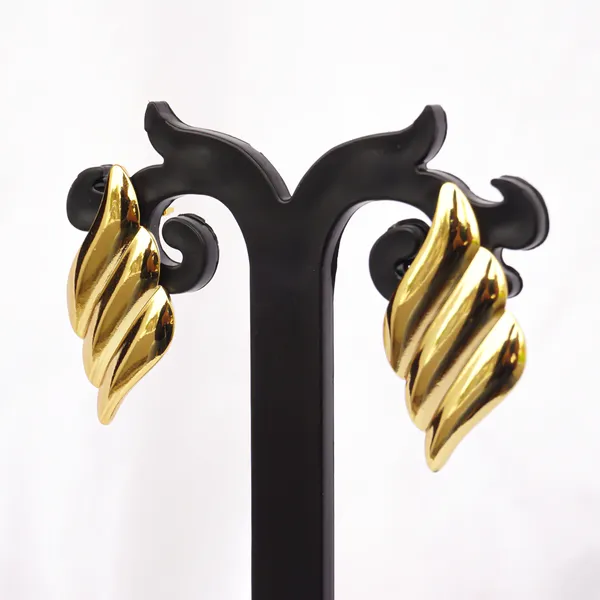 Angel_Wing_Stud_Earrings_Women